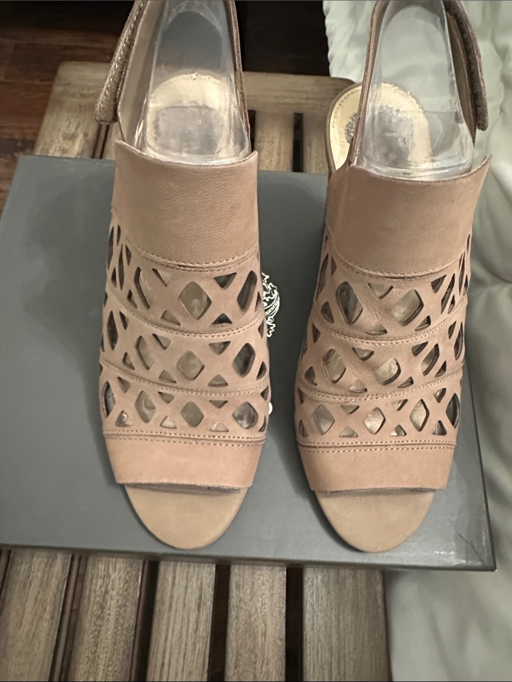 Vince Camuto women’s shoe